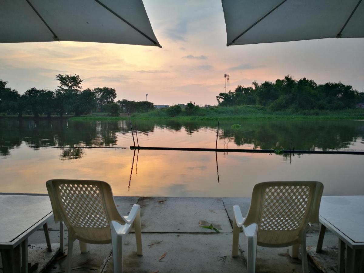 River Marina Resort Uthai Thani Exterior photo