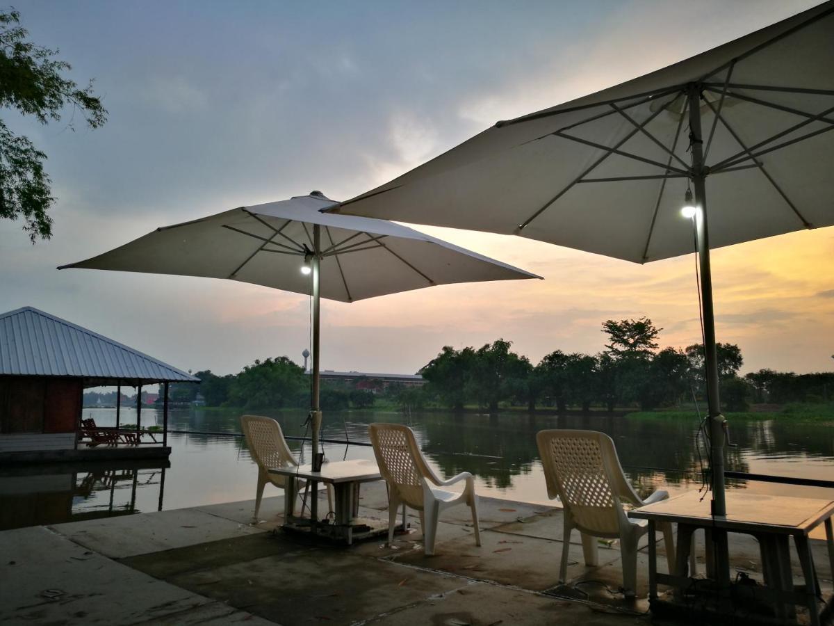 River Marina Resort Uthai Thani Exterior photo