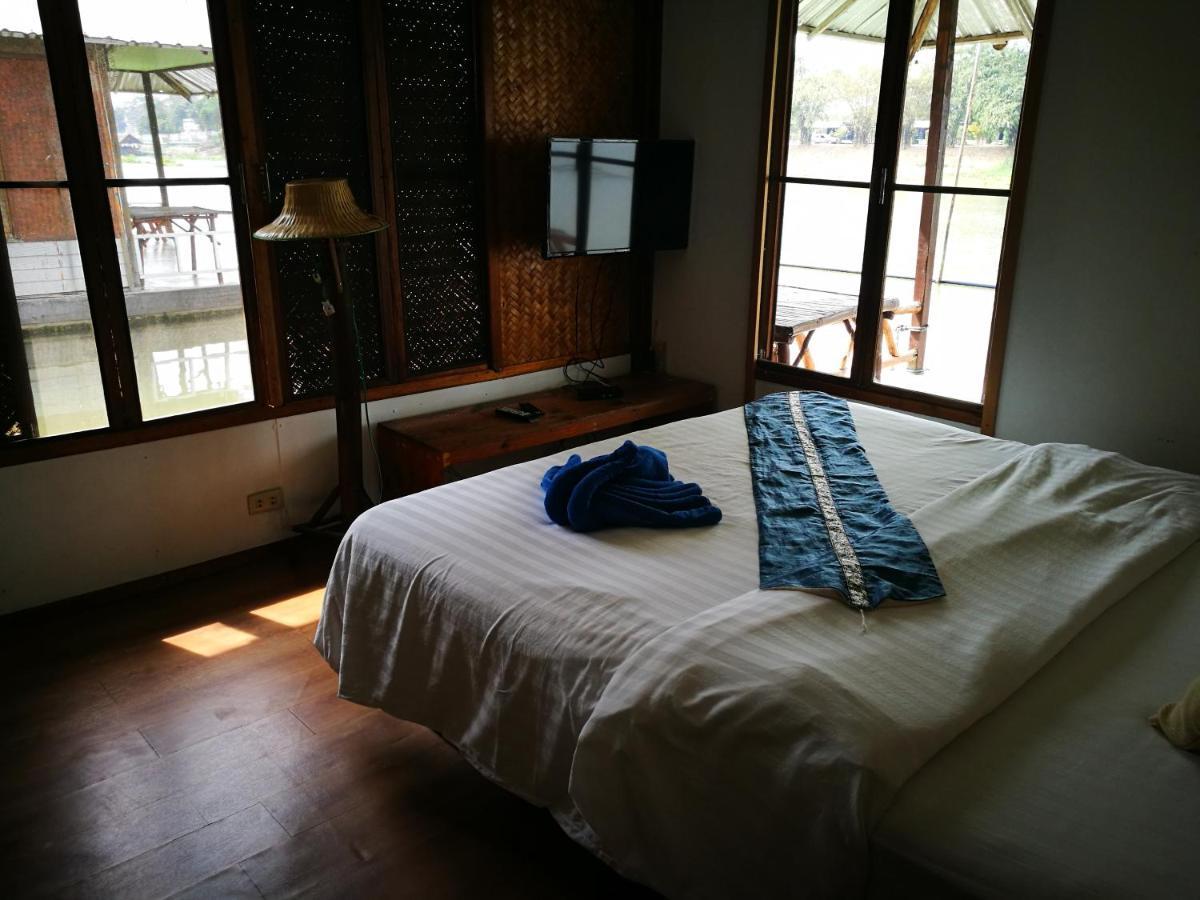 River Marina Resort Uthai Thani Exterior photo