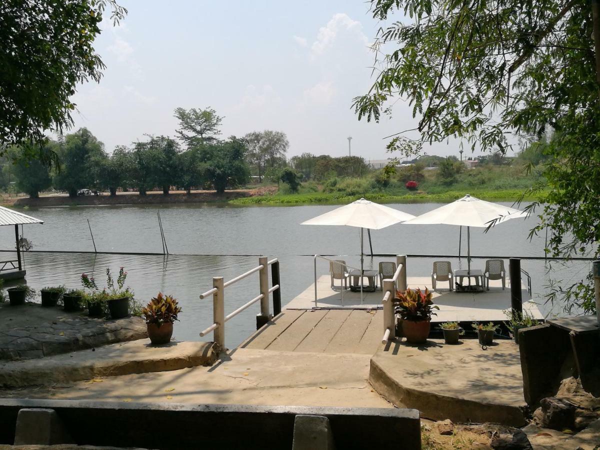 River Marina Resort Uthai Thani Exterior photo