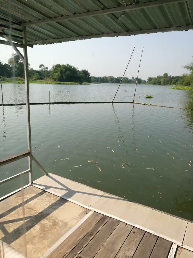 River Marina Resort Uthai Thani Exterior photo